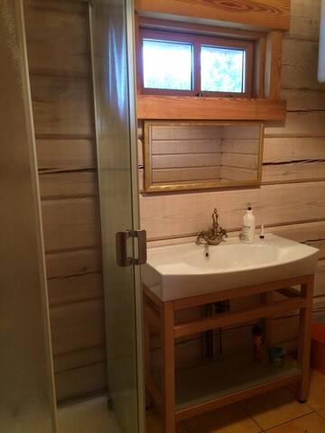 Фото номера Дом с 2 спальнями Дома для отпуска Baublys Lake Lodge г. Viktarinas 22